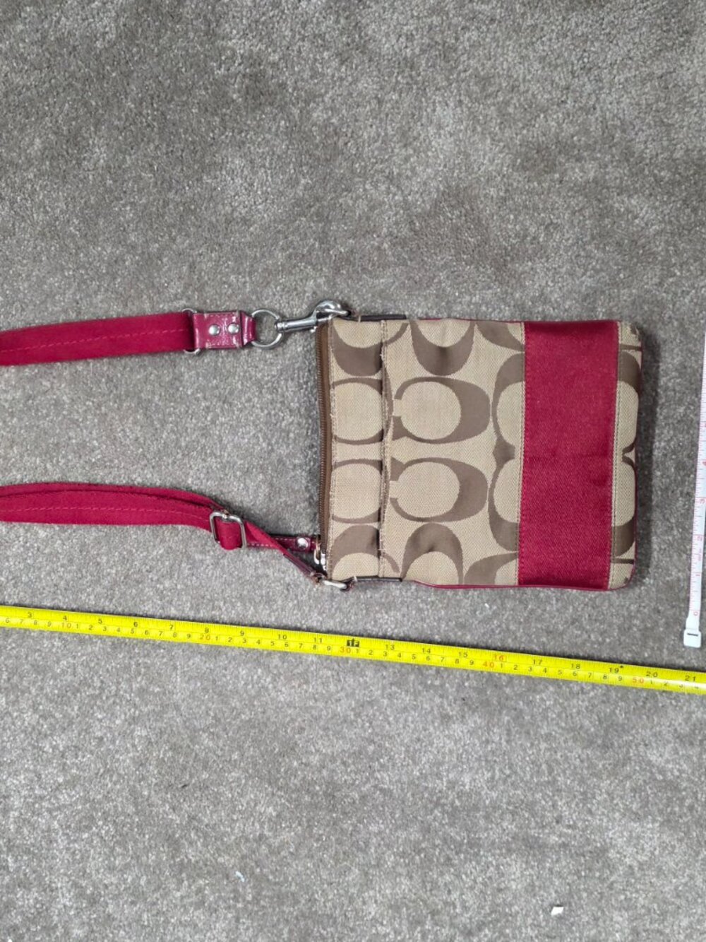 Coach Signature Swingpack Crossbody Bag Khaki & Red Adjustable Strap - Picture 4 of 11